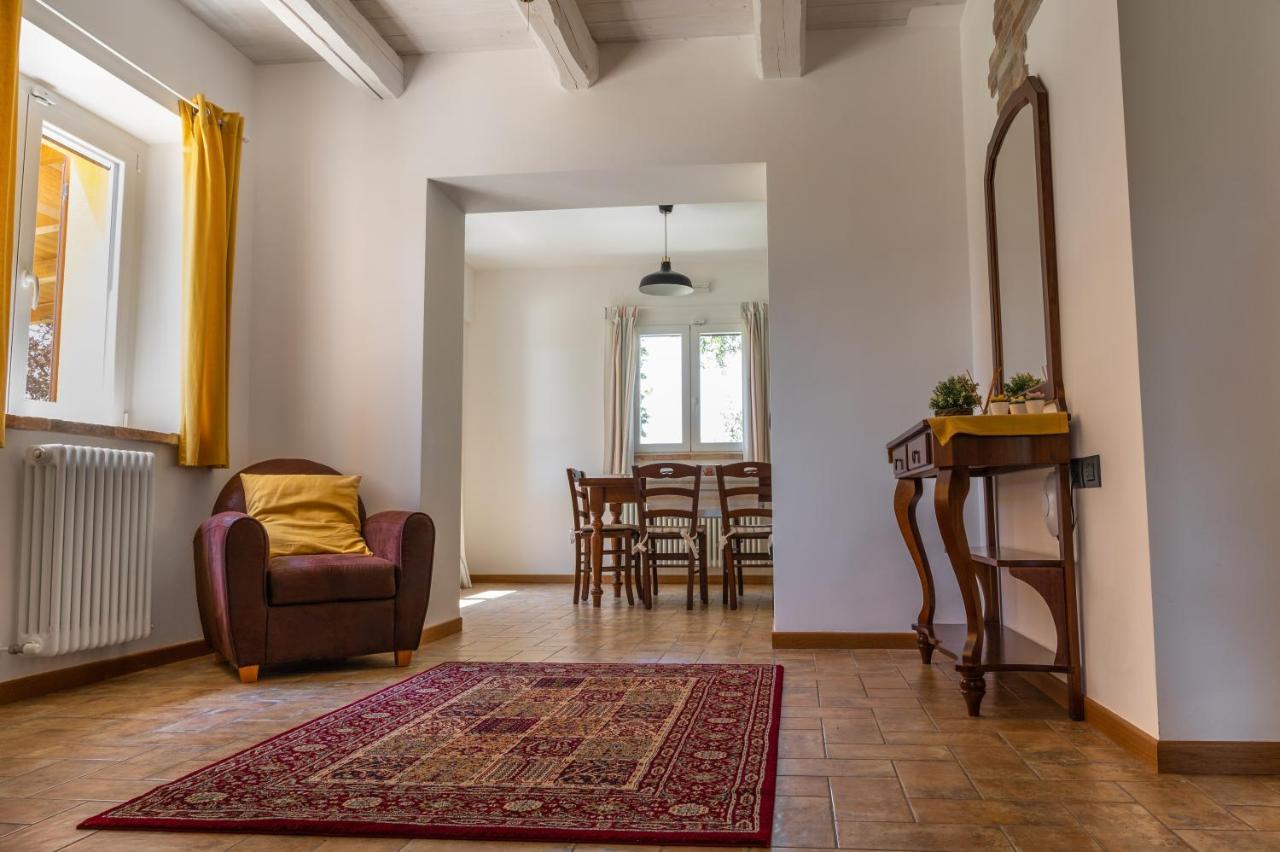 Montenovo Country House Ostra Vetere 外观 照片