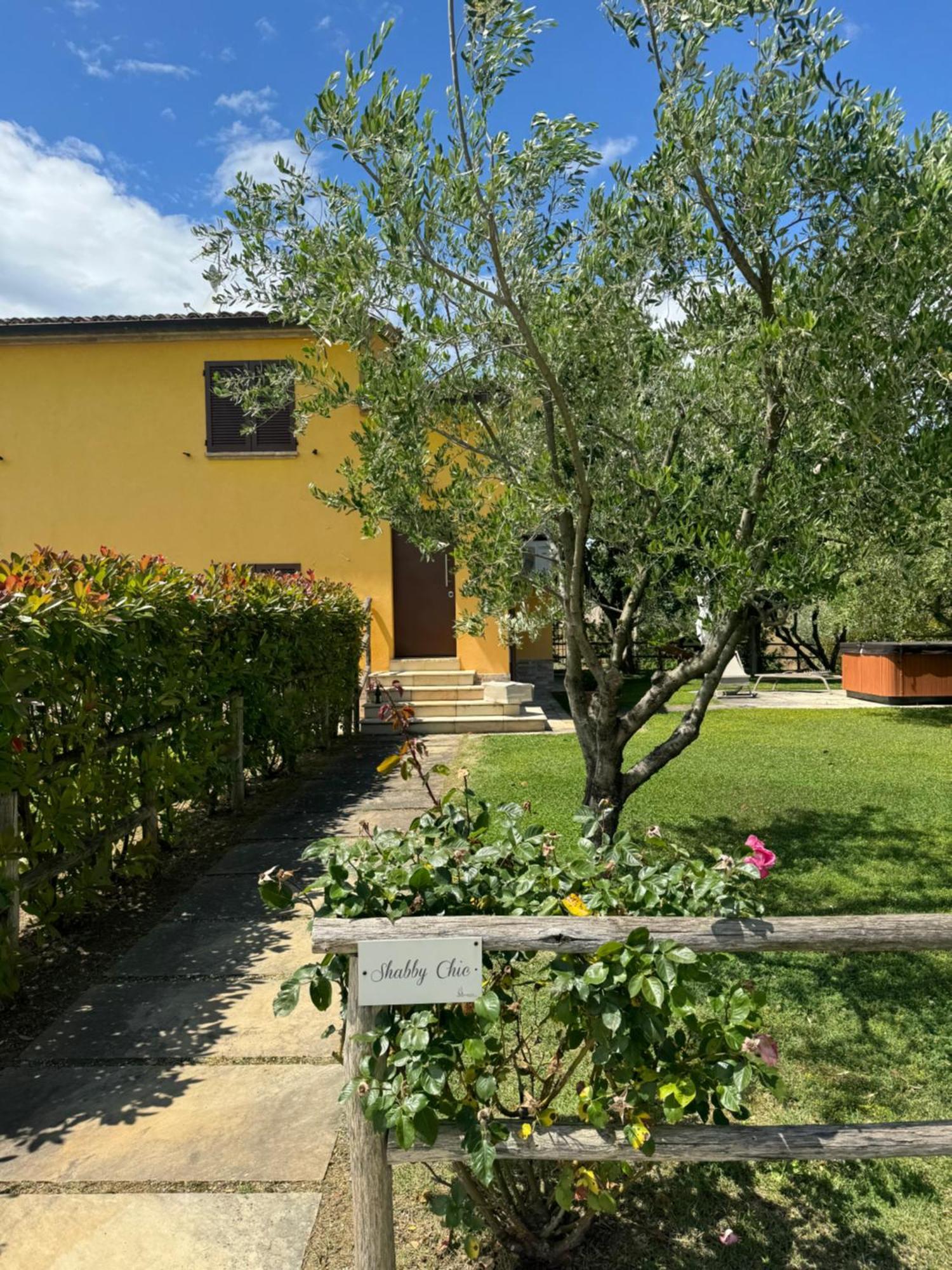 Montenovo Country House Ostra Vetere 外观 照片