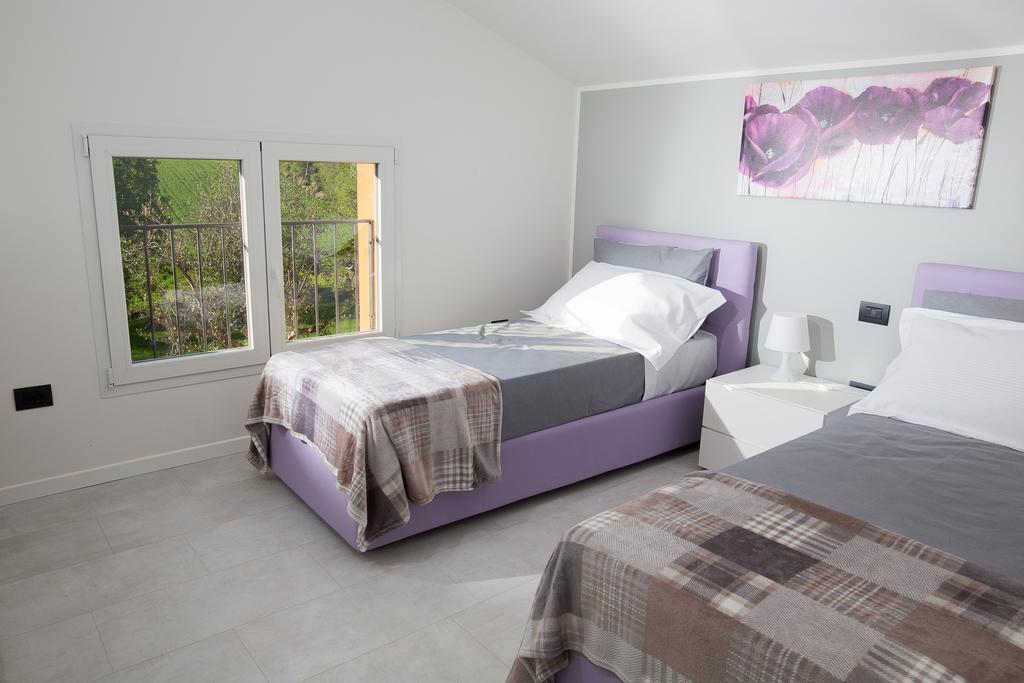 Montenovo Country House Ostra Vetere 外观 照片