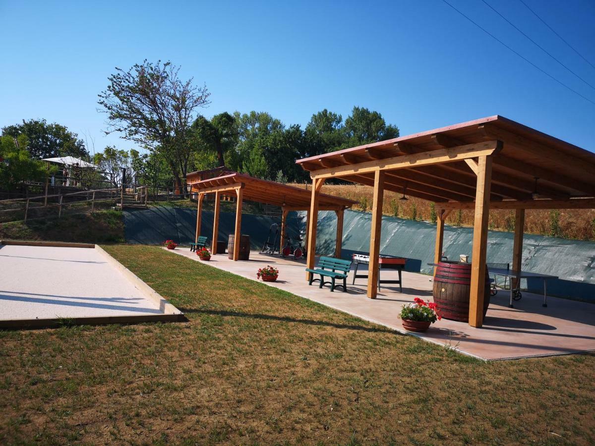 Montenovo Country House Ostra Vetere 外观 照片