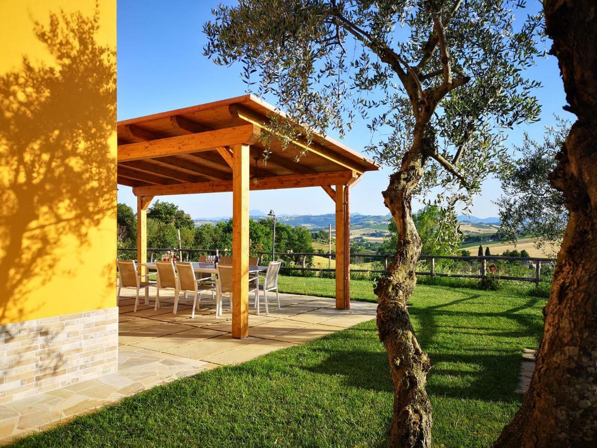 Montenovo Country House Ostra Vetere 外观 照片