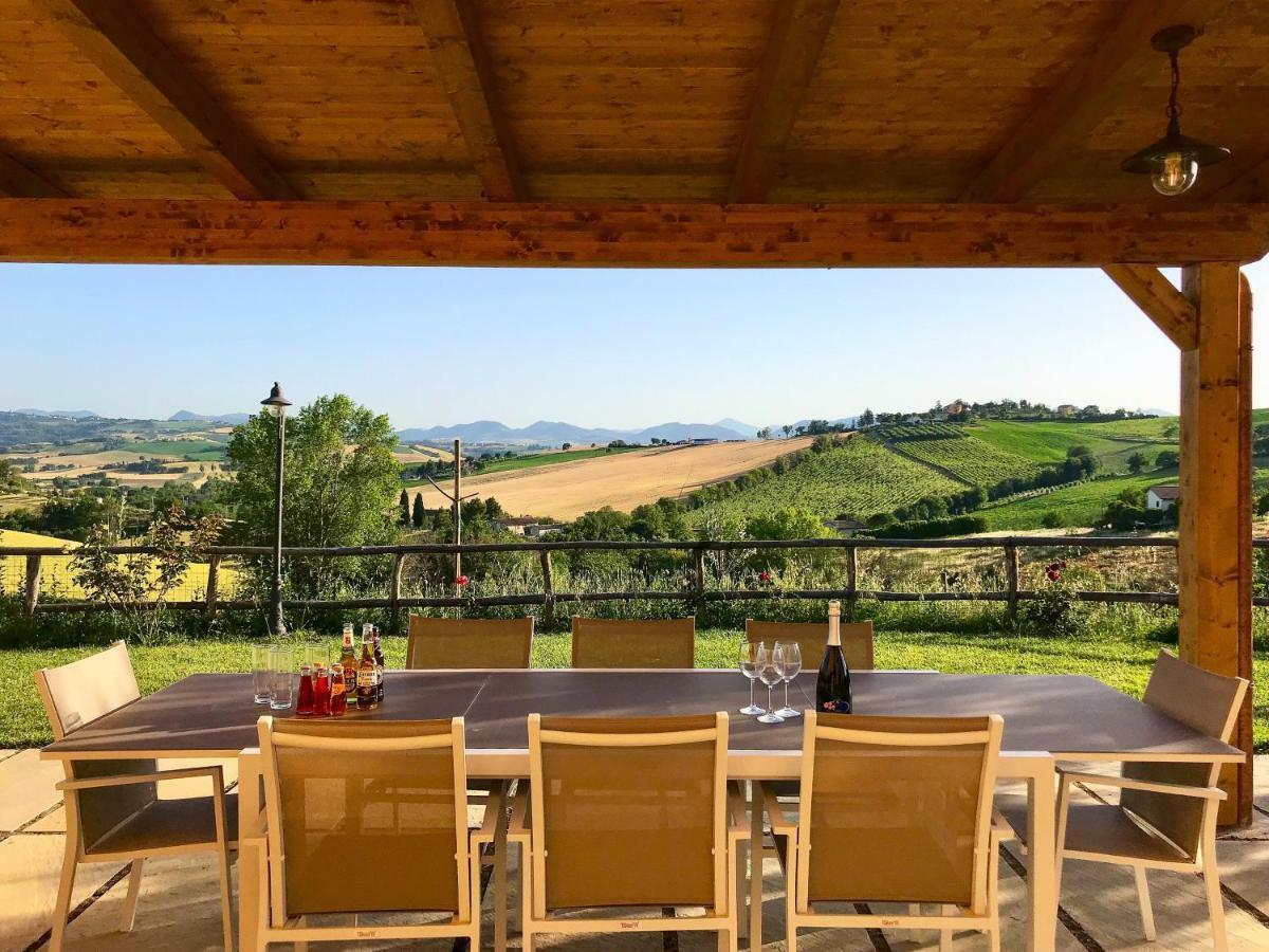 Montenovo Country House Ostra Vetere 外观 照片