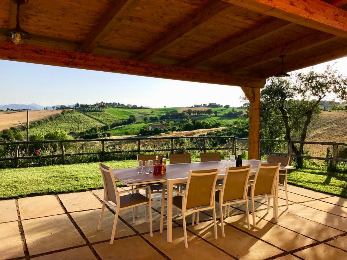 Montenovo Country House Ostra Vetere 外观 照片